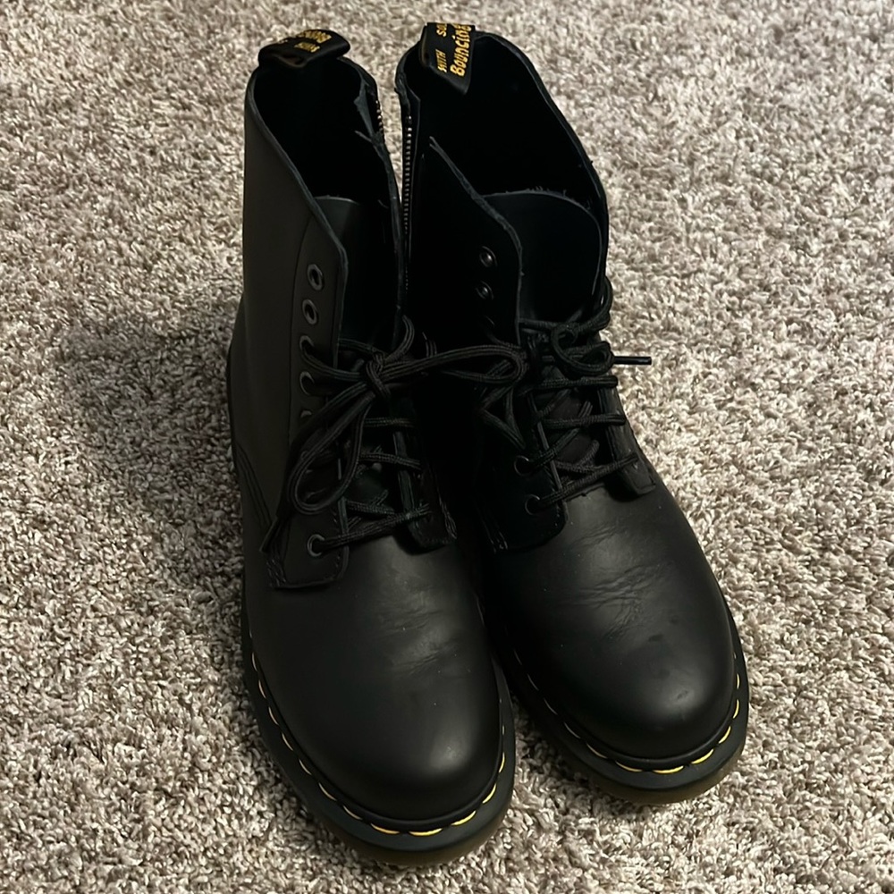 Dr. Martens 1460 boots